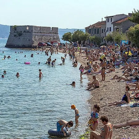 Apartment Apartman Frape Kaštela